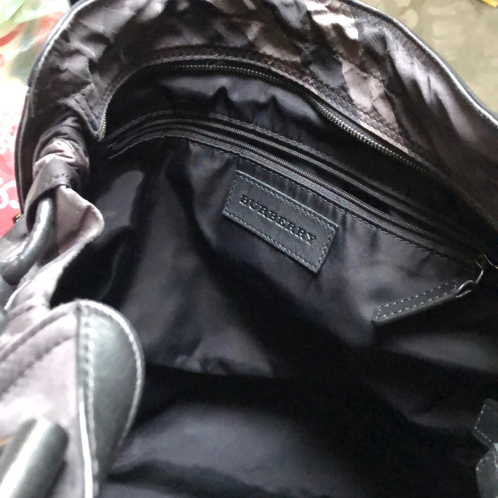 Burberry buckleigh tote - Picture 7 of 9